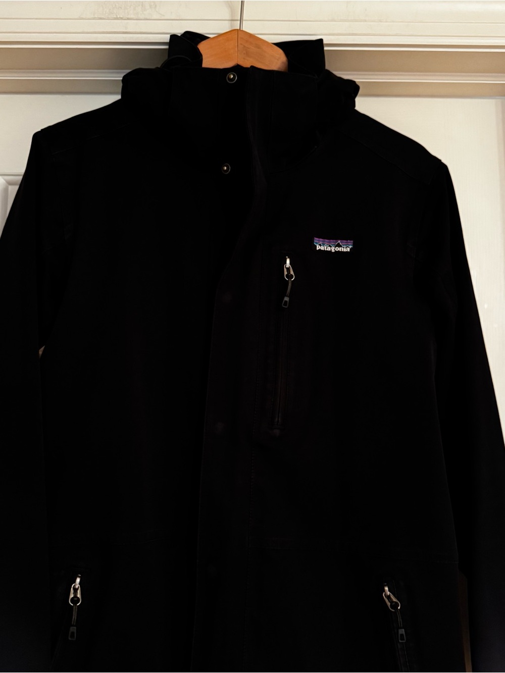 Patagonia Black Men's Hooded Raincoat Jacket